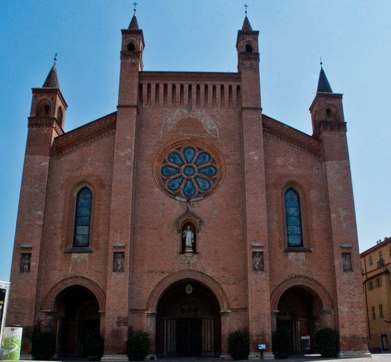Cattedrale_di_Alba Cattedrale_di_Alba