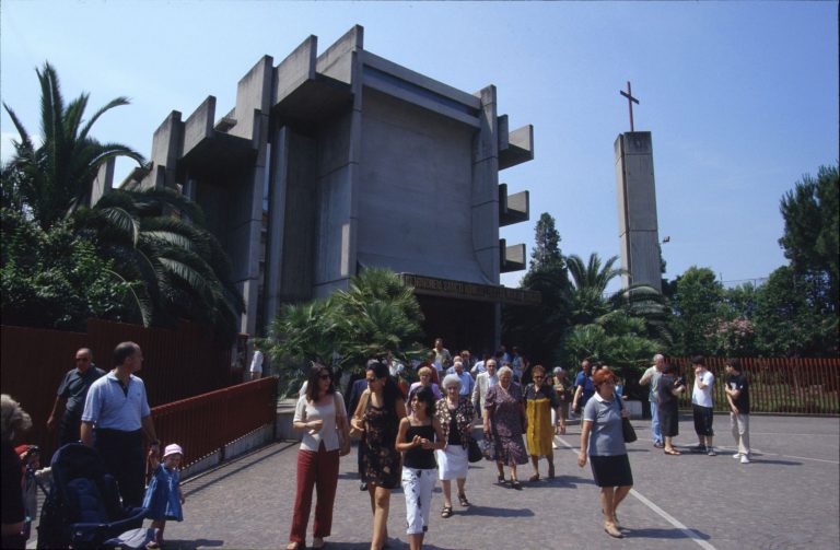 Il questionario Istat e gli enti ecclesiastici Il questionario Istat e gli enti ecclesiastici